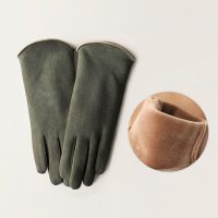 Velvet Warm Gloves - Image 3